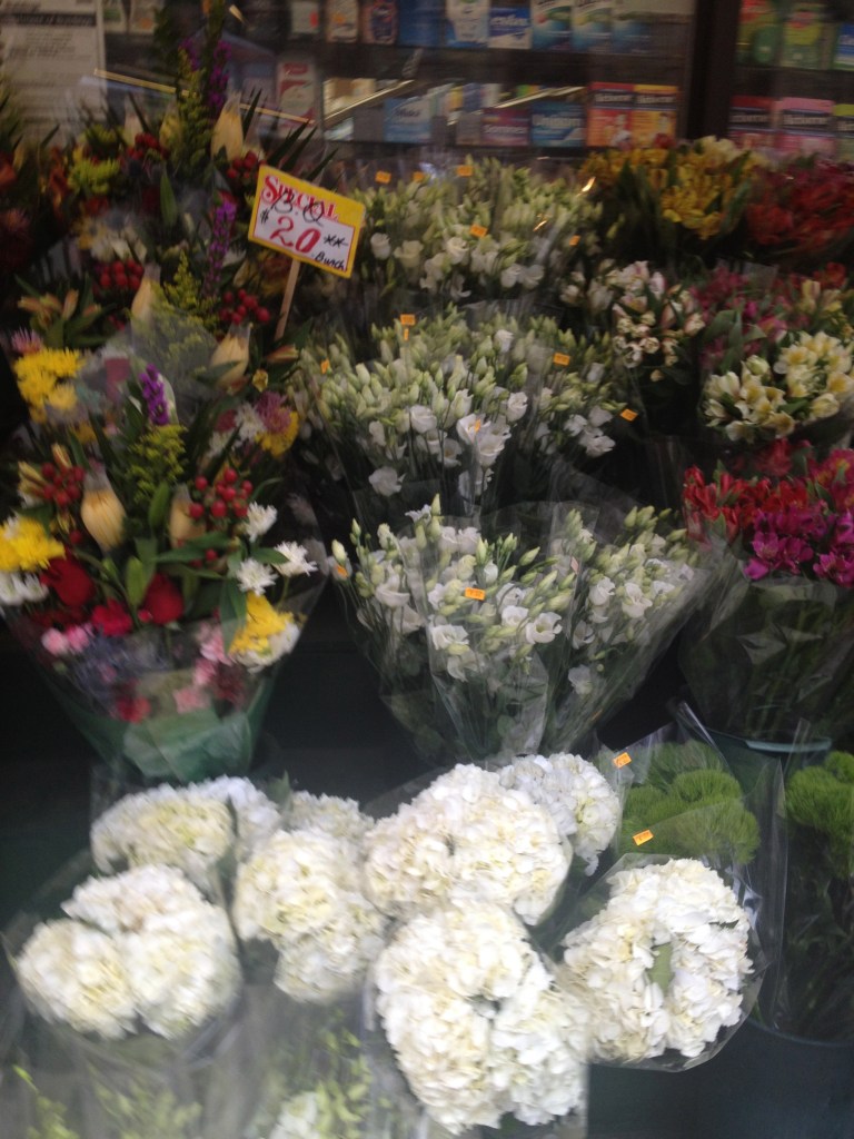 In addition to markets, I heart fresh flowers.